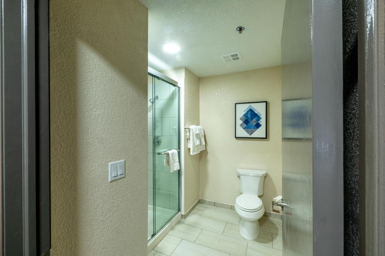 Studio Suite with King Bed - Non-Smoking at Candlewood Suites Wichita Northwest by IHG