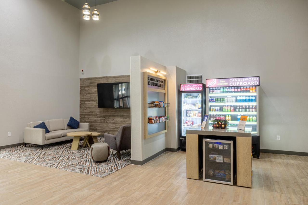 | Hawthorn Suites by Wyndham Wichita West