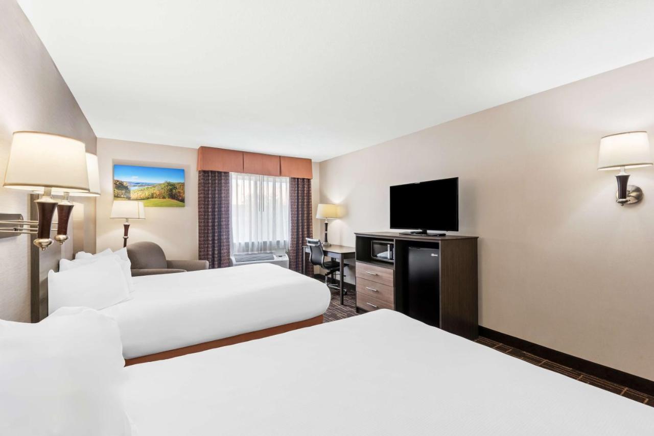 Queen Room with Two Queen Beds - Non-Smoking at Best Western Airport Inn