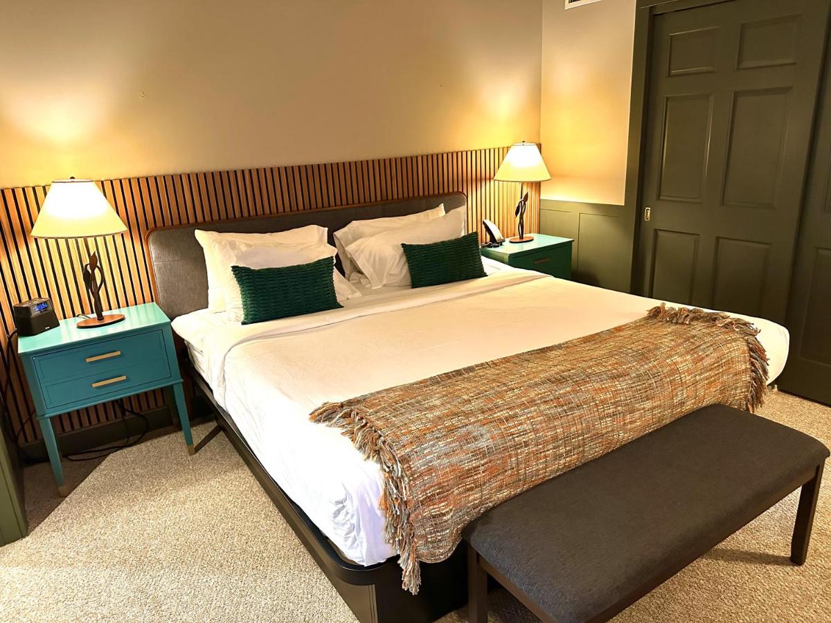  | Minnewaska Lodge