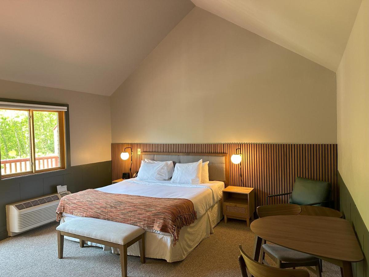 Minnewaska Lodge