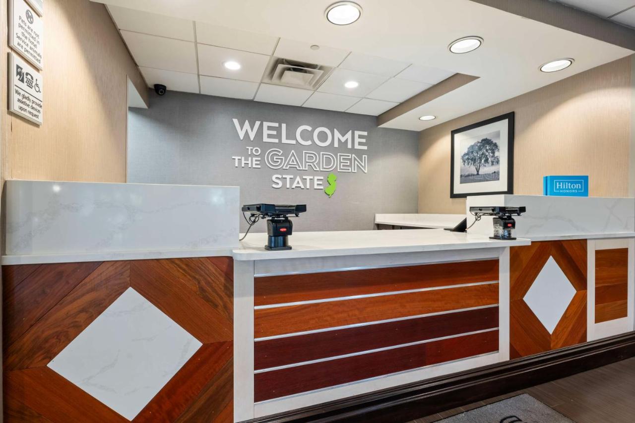  | Hampton Inn Ridgefield Park