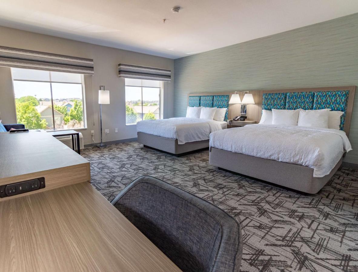 Non-Smoking Studio Queen with Sofa Bed at Hampton Inn & Suites Denton