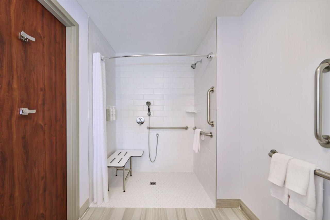 King Room - Disability Access at Hilton Garden Inn Anchorage