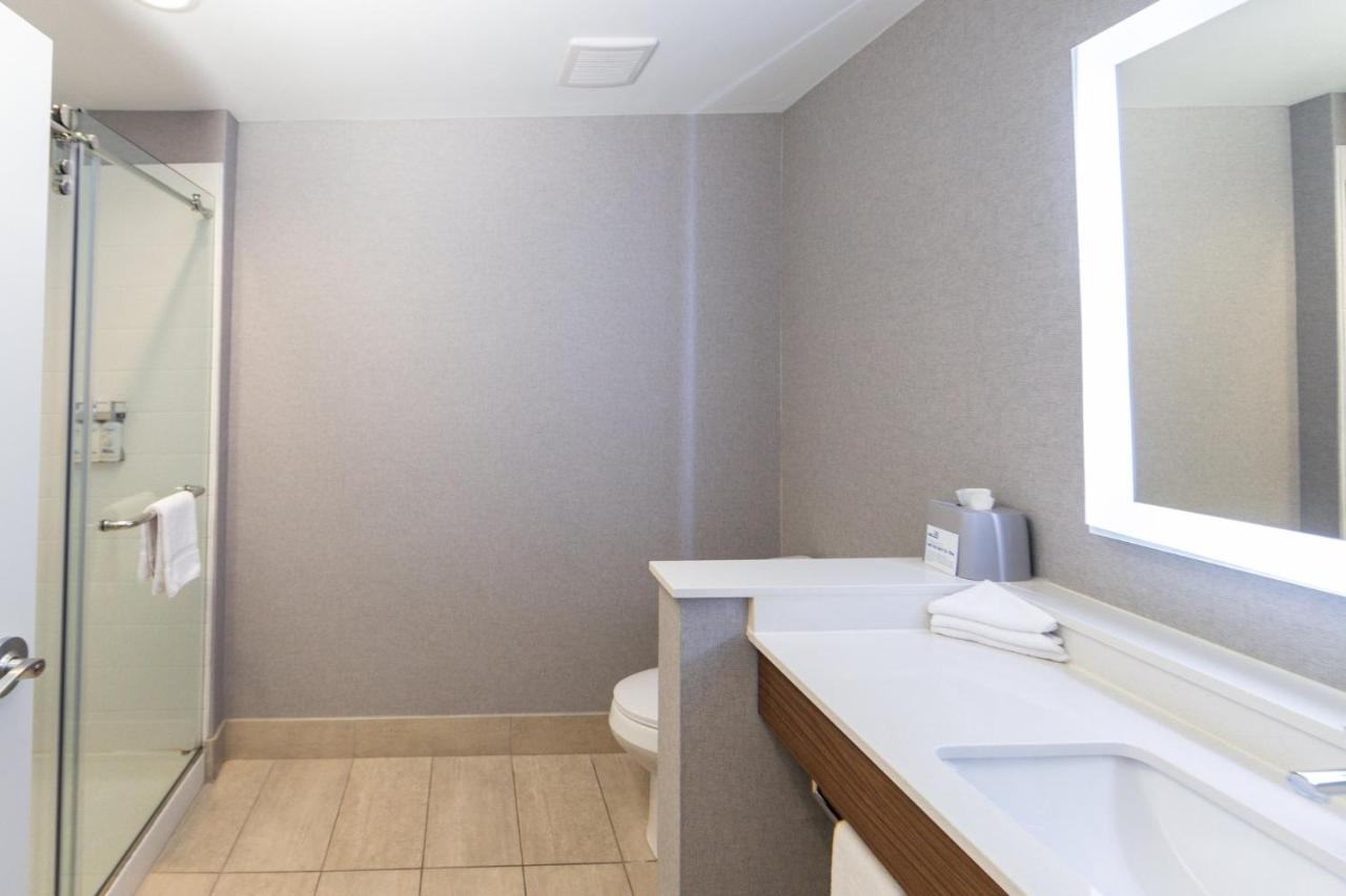 | Holiday Inn Express - Grand Island, an IHG Hotel