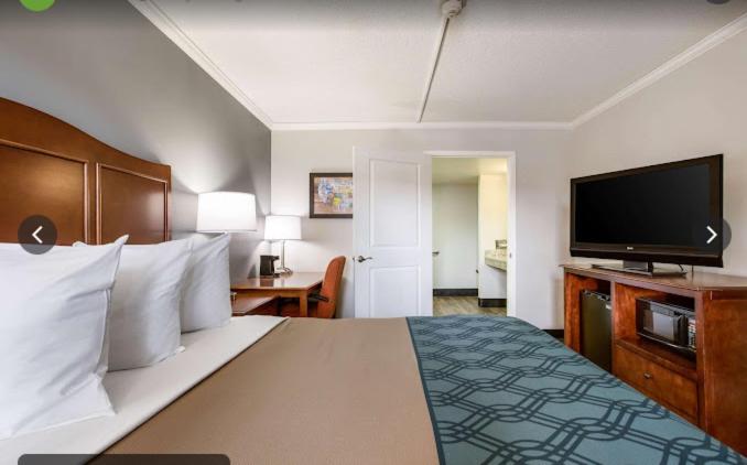 | Econo Lodge