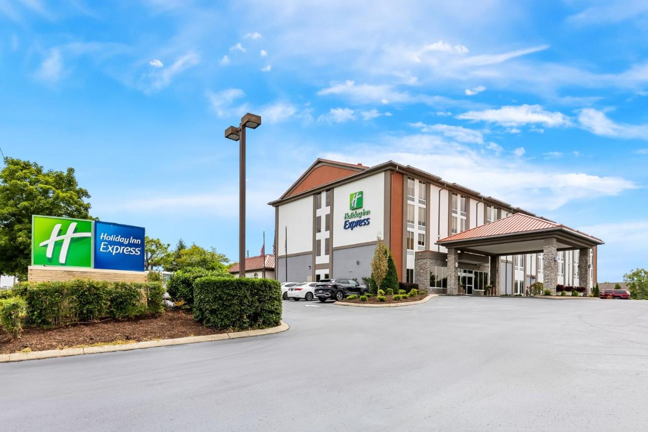 Holiday Inn Express Nashville-Hendersonville