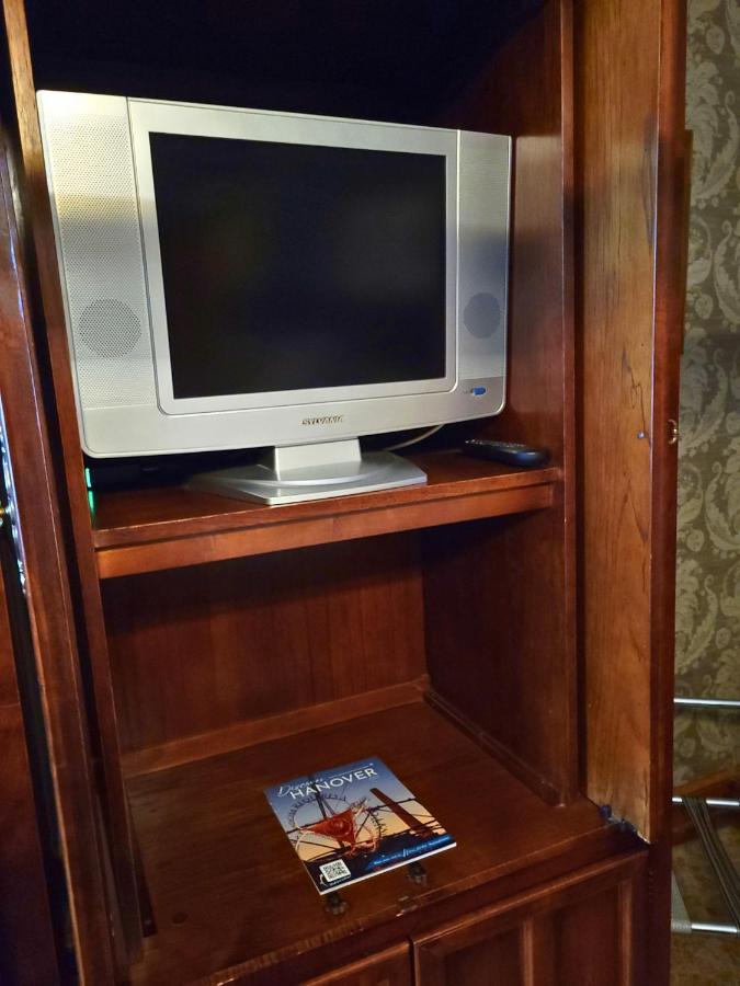 | Altland House Inn & Suites