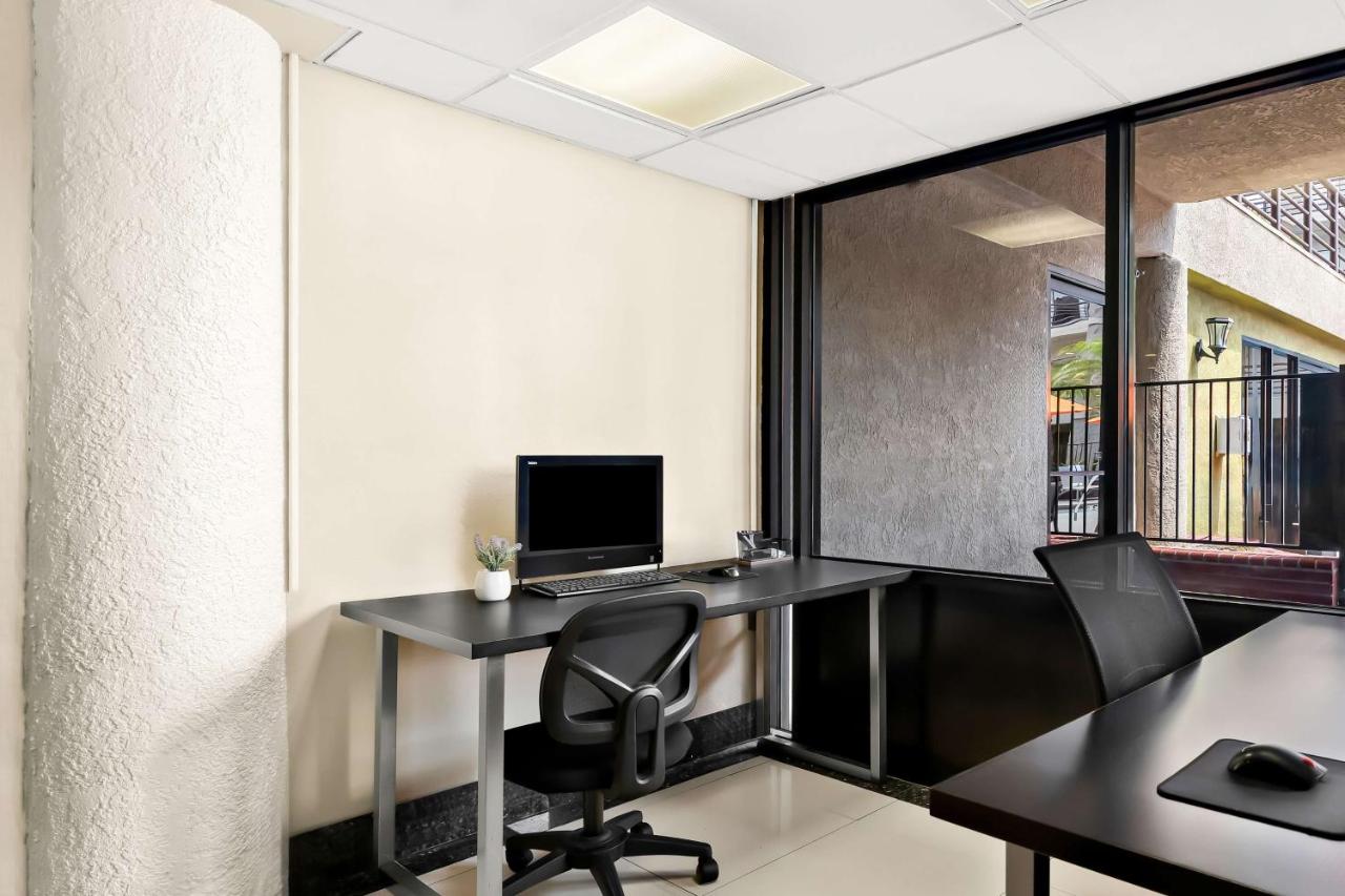 | Best Western Plus Irvine Spectrum Hotel