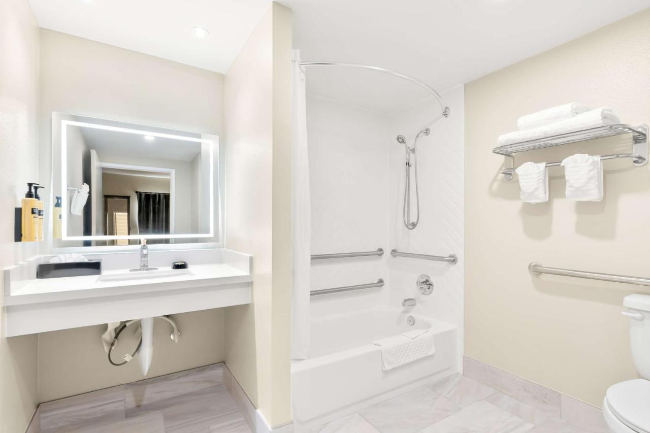 | Best Western Plus Irvine Spectrum Hotel