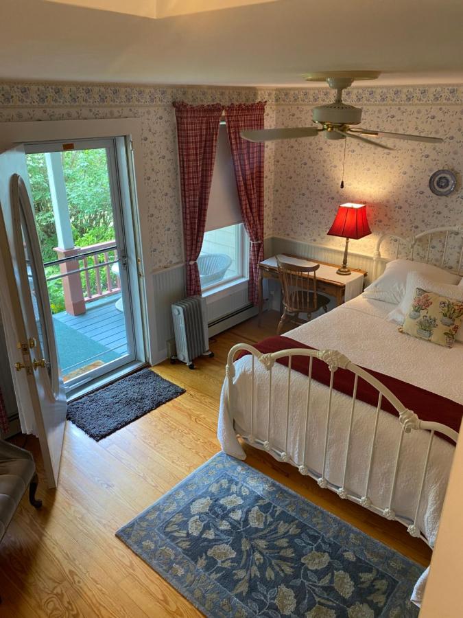 | Victorian by the Sea