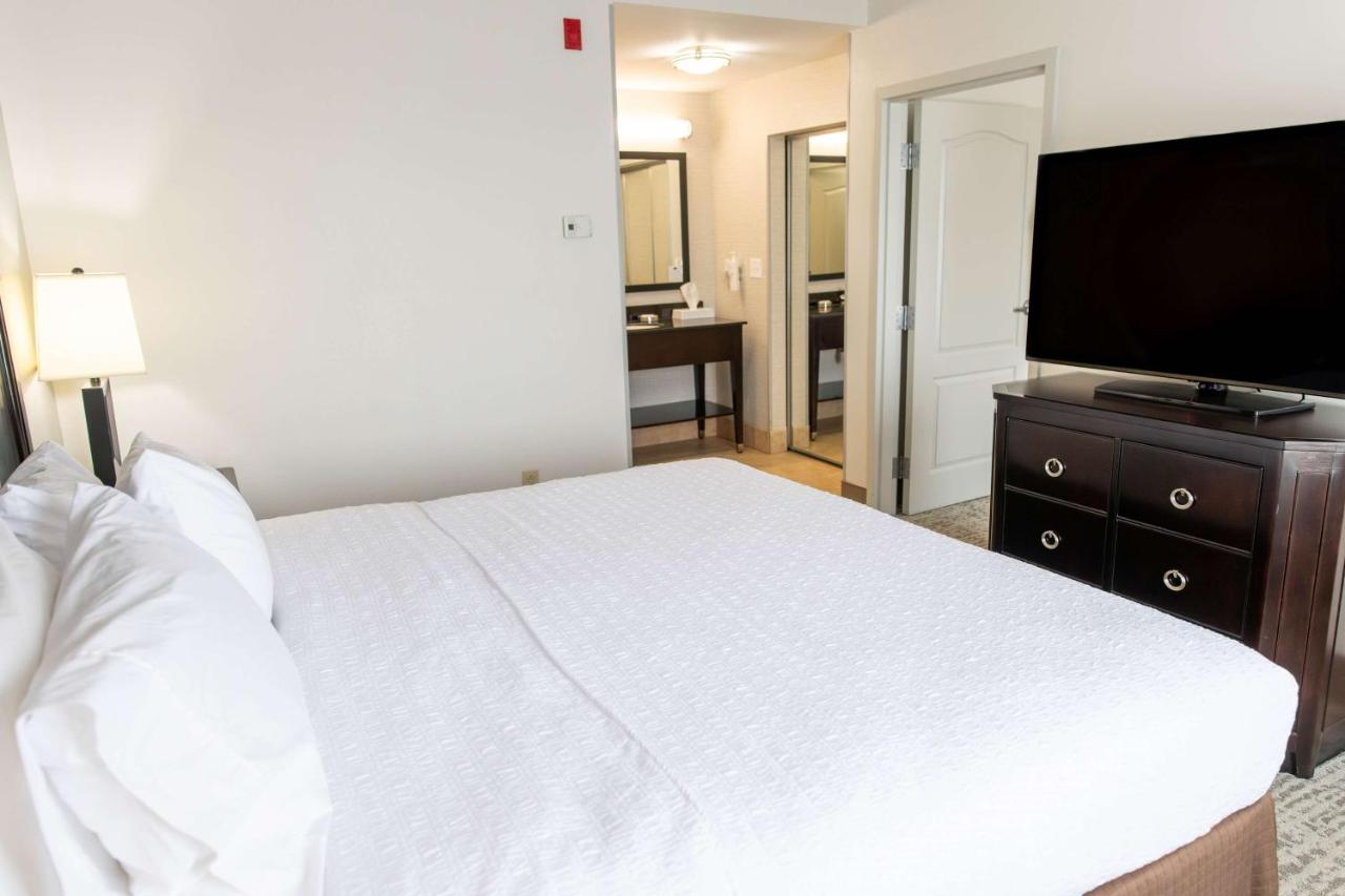 One- Bedroom King Suite at Hampton Inn & Suites Effingham