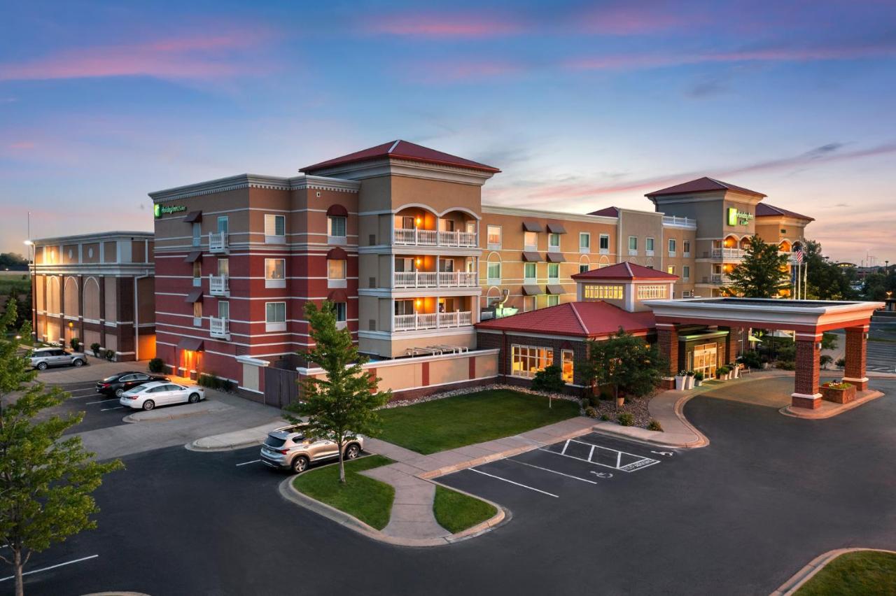  | Holiday Inn Hotel & Suites Maple Grove Nw Mpls-Arbor Lks, an IHG Hotel