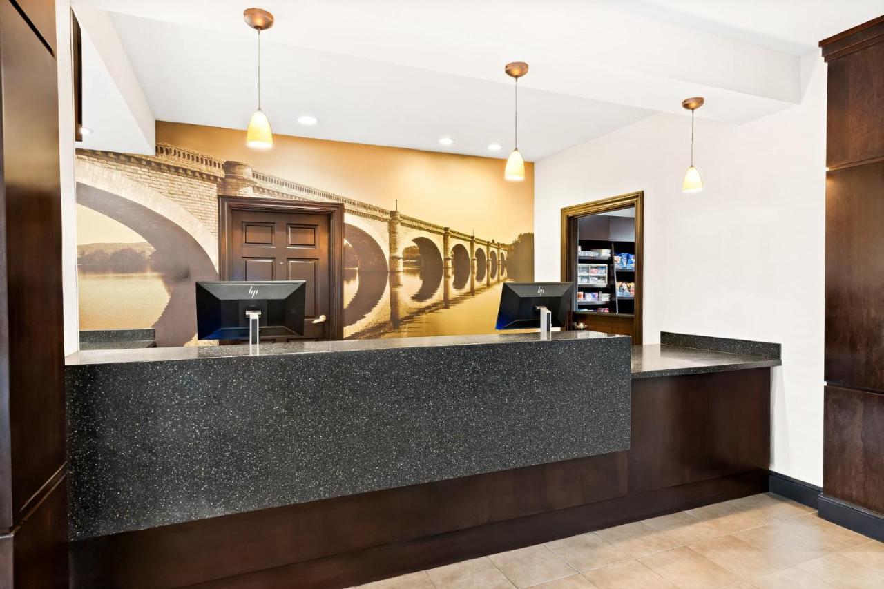 | Staybridge Suites - Cincinnati North, an IHG Hotel