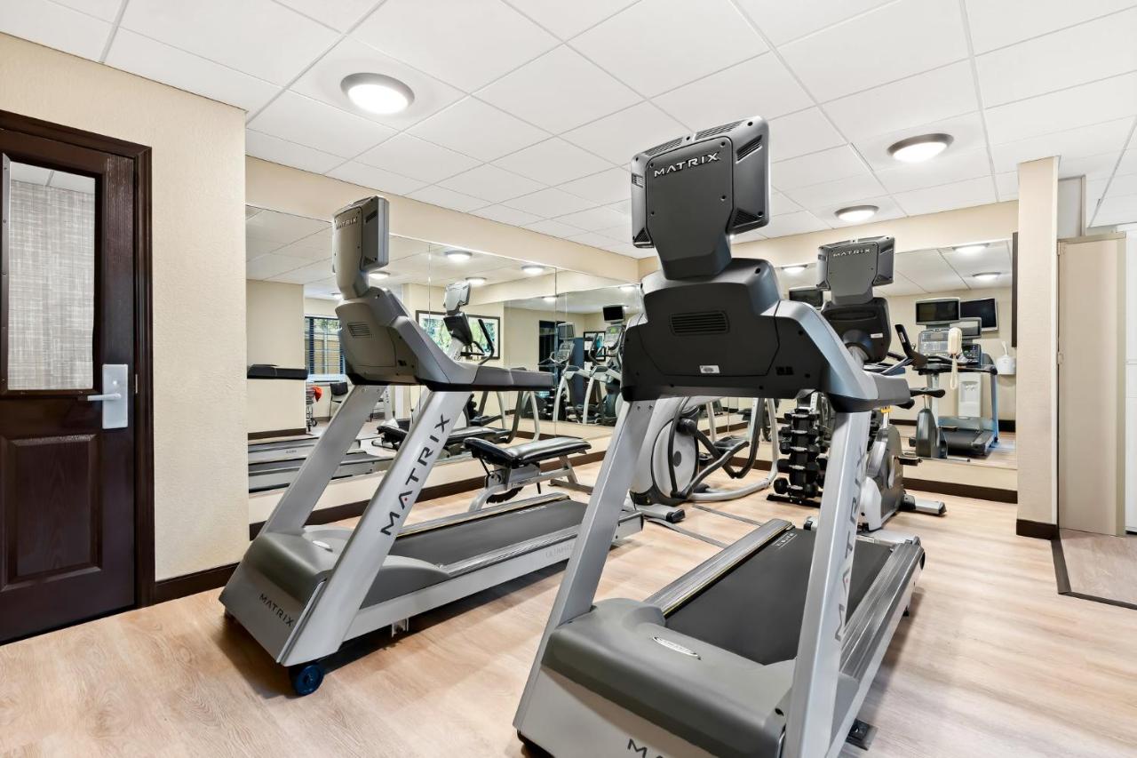 | Staybridge Suites - Cincinnati North, an IHG Hotel
