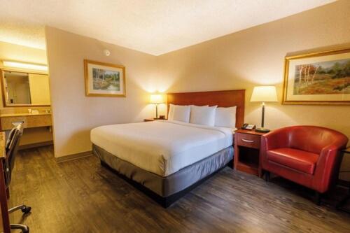 King Room at Northwest Inn