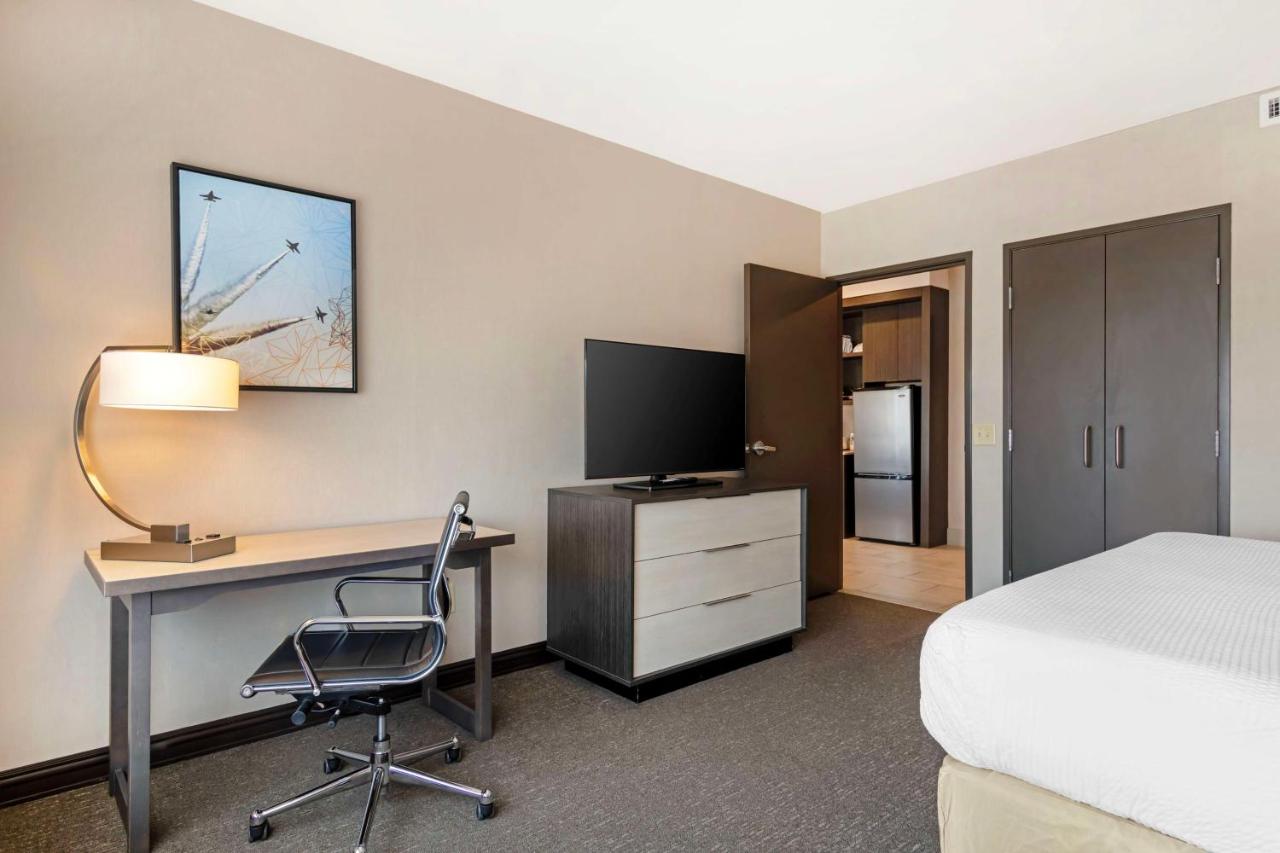 King Suite with Balcony at Best Western Plus Executive Residency Rigby's Water World Hotel