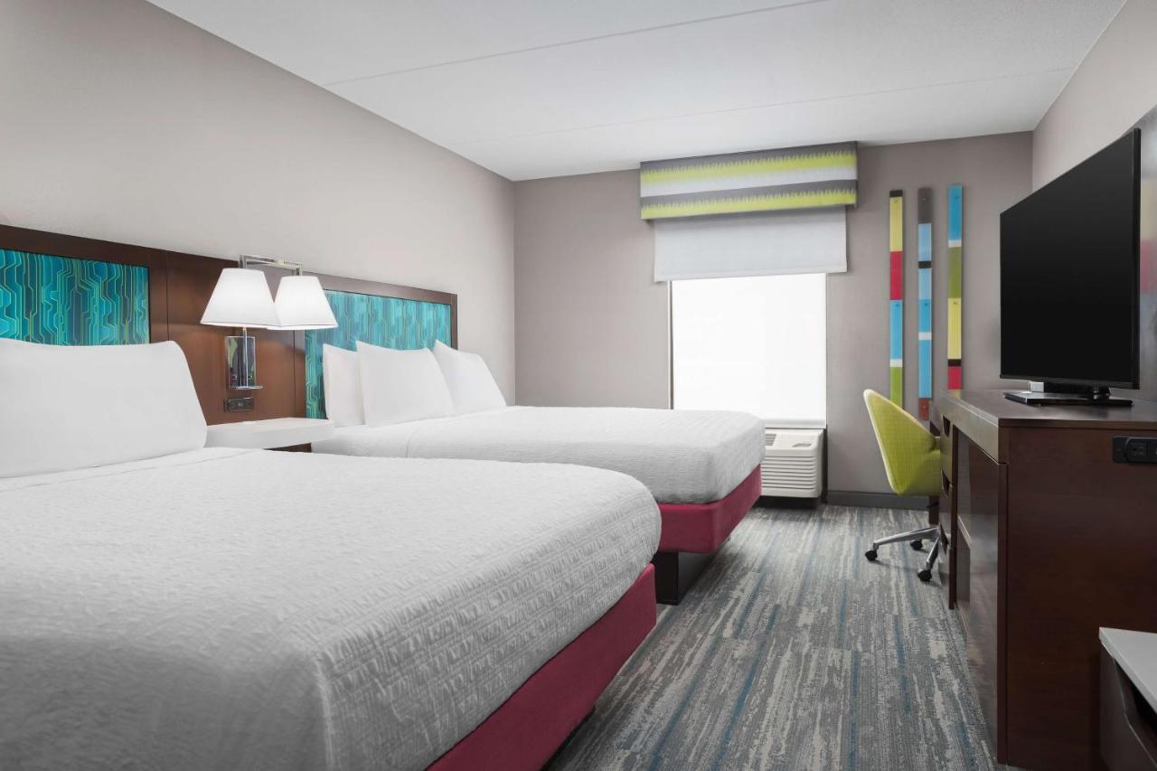 Non-Smoking Double Queen Room at Hampton Inn & Suites ATL-Six Flags
