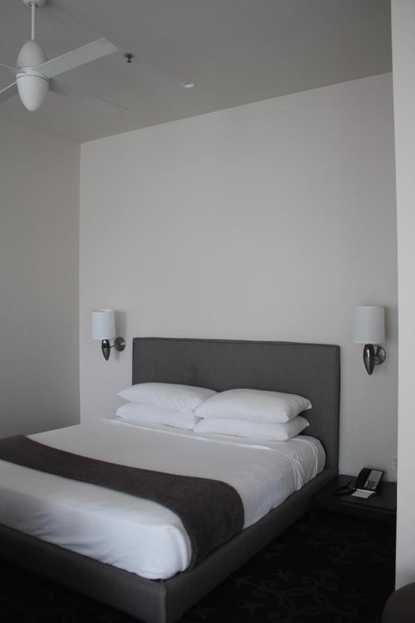 | Loft 523