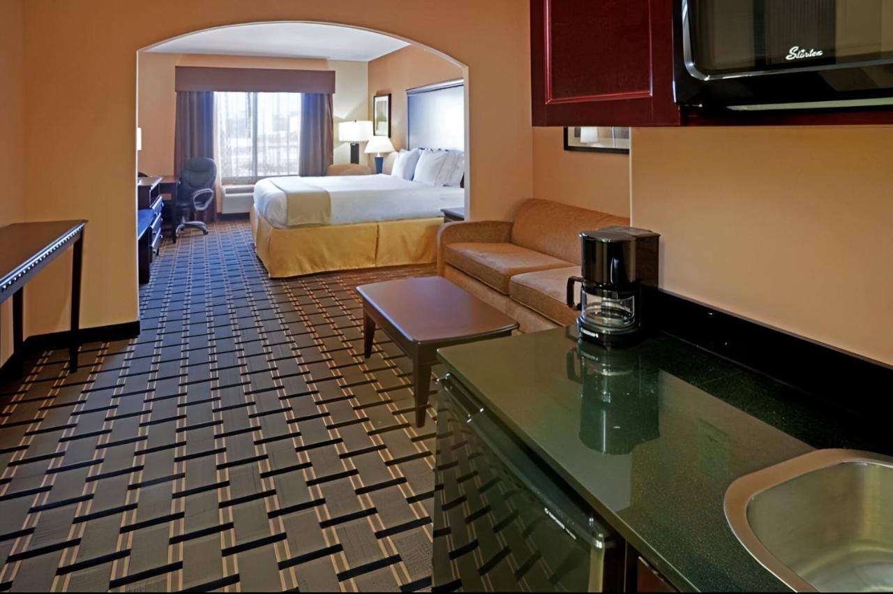 King Suite with Sofa Bed - Accessible/Non Smoking at Comfort Inn & Suites Dallas Medical - Market Center