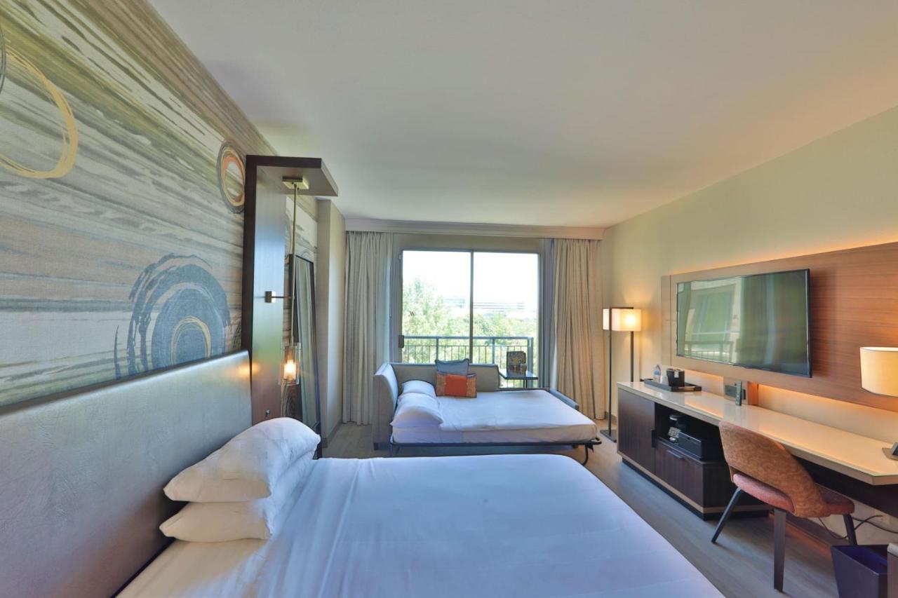 Guest Room - Concierge Level at Dallas/Plano Marriott at Legacy Town Center