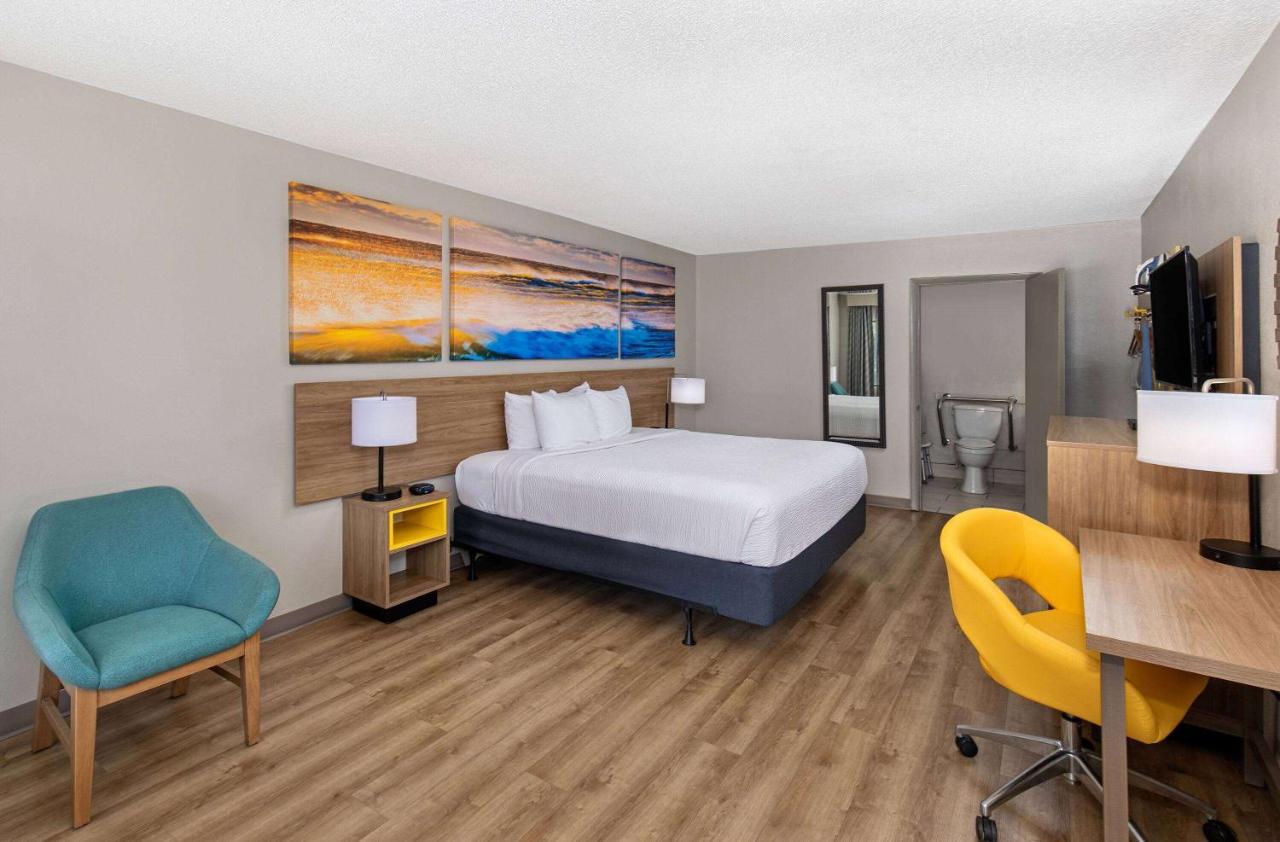 | Days Inn by Wyndham St George