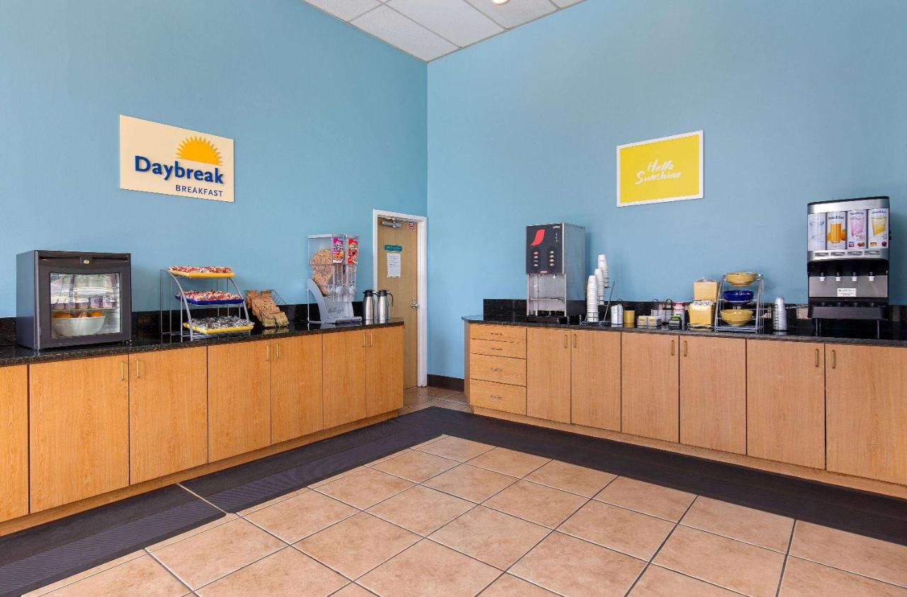 | Days Inn by Wyndham St George
