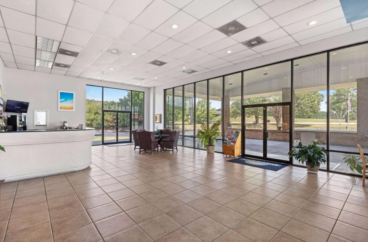 | Days Inn by Wyndham St George