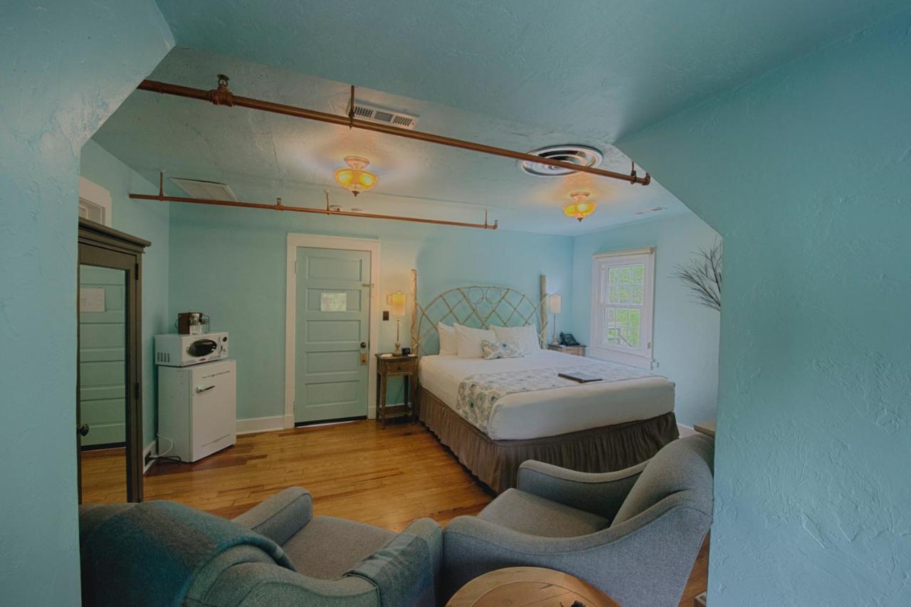 | Historic Tapoco Lodge