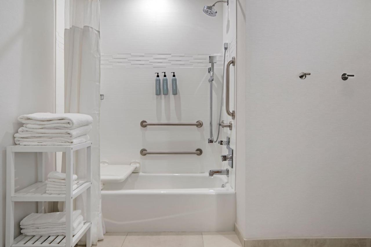 | Residence Inn by Marriott Chatsworth
