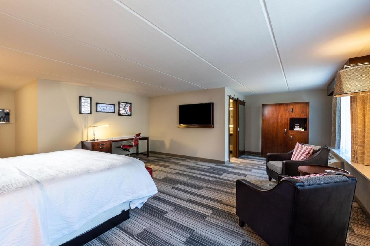 | Four Points by Sheraton Atlanta Airport West