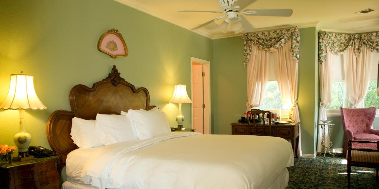 | The Sanford House Inn & Spa