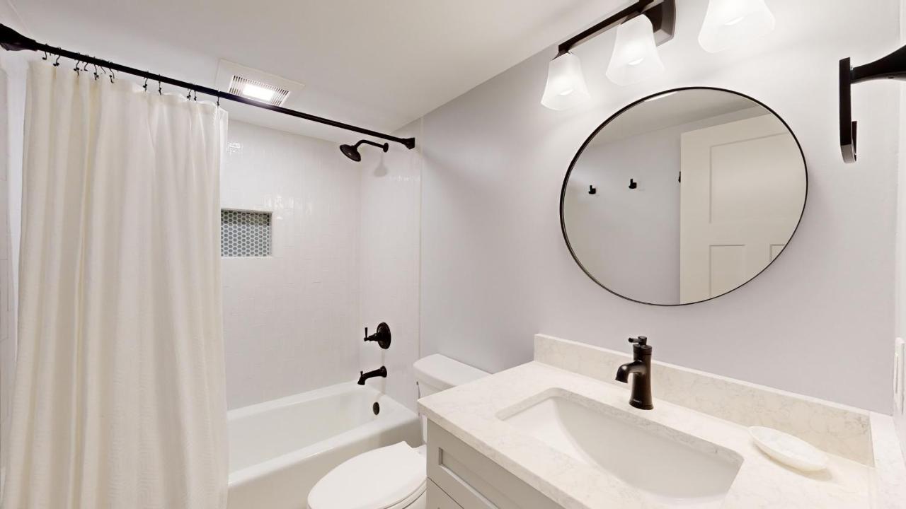 | 213 Turnberry Village