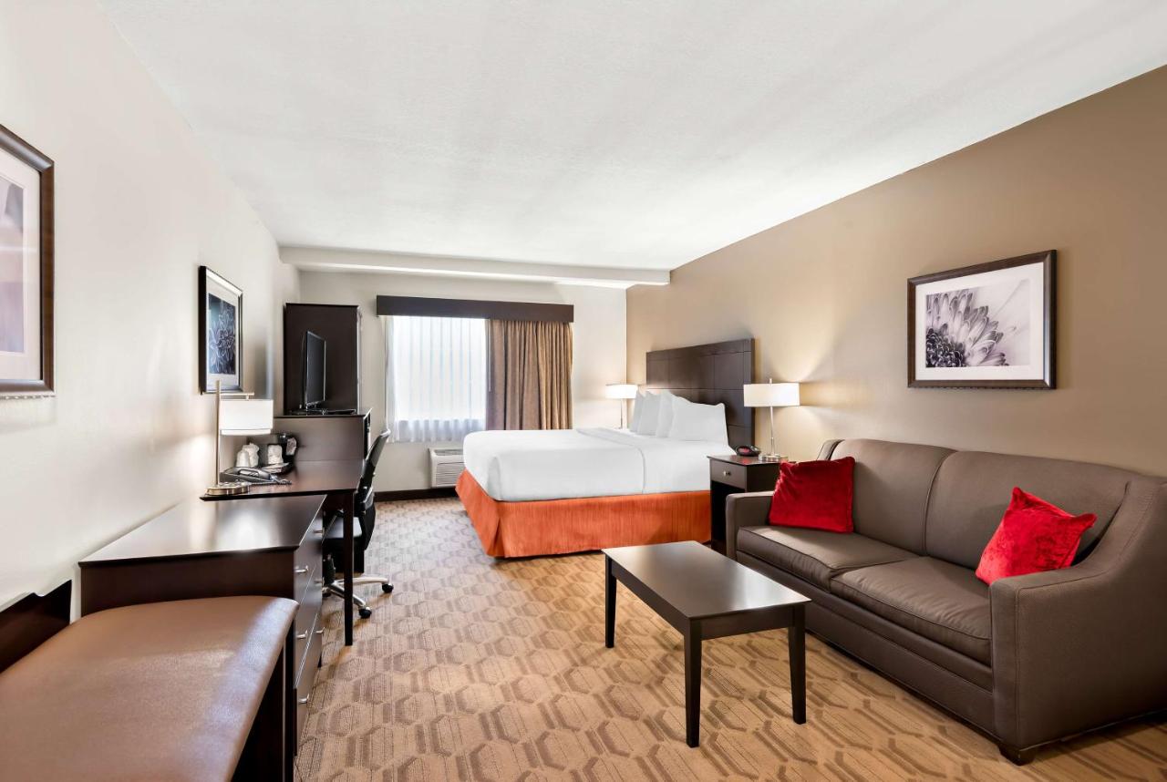 | Best Western Palmyra Inn & Suites