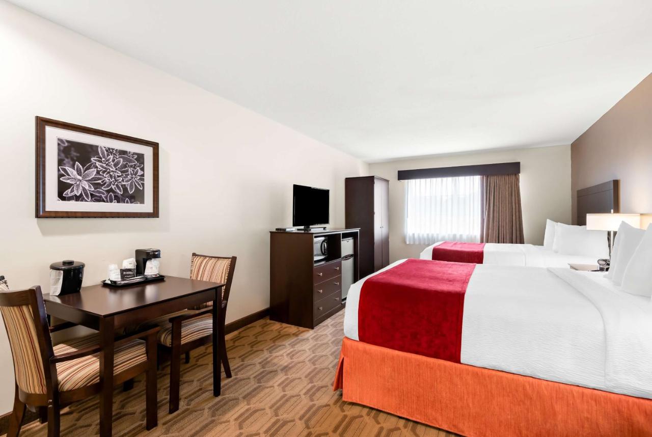 | Best Western Palmyra Inn & Suites