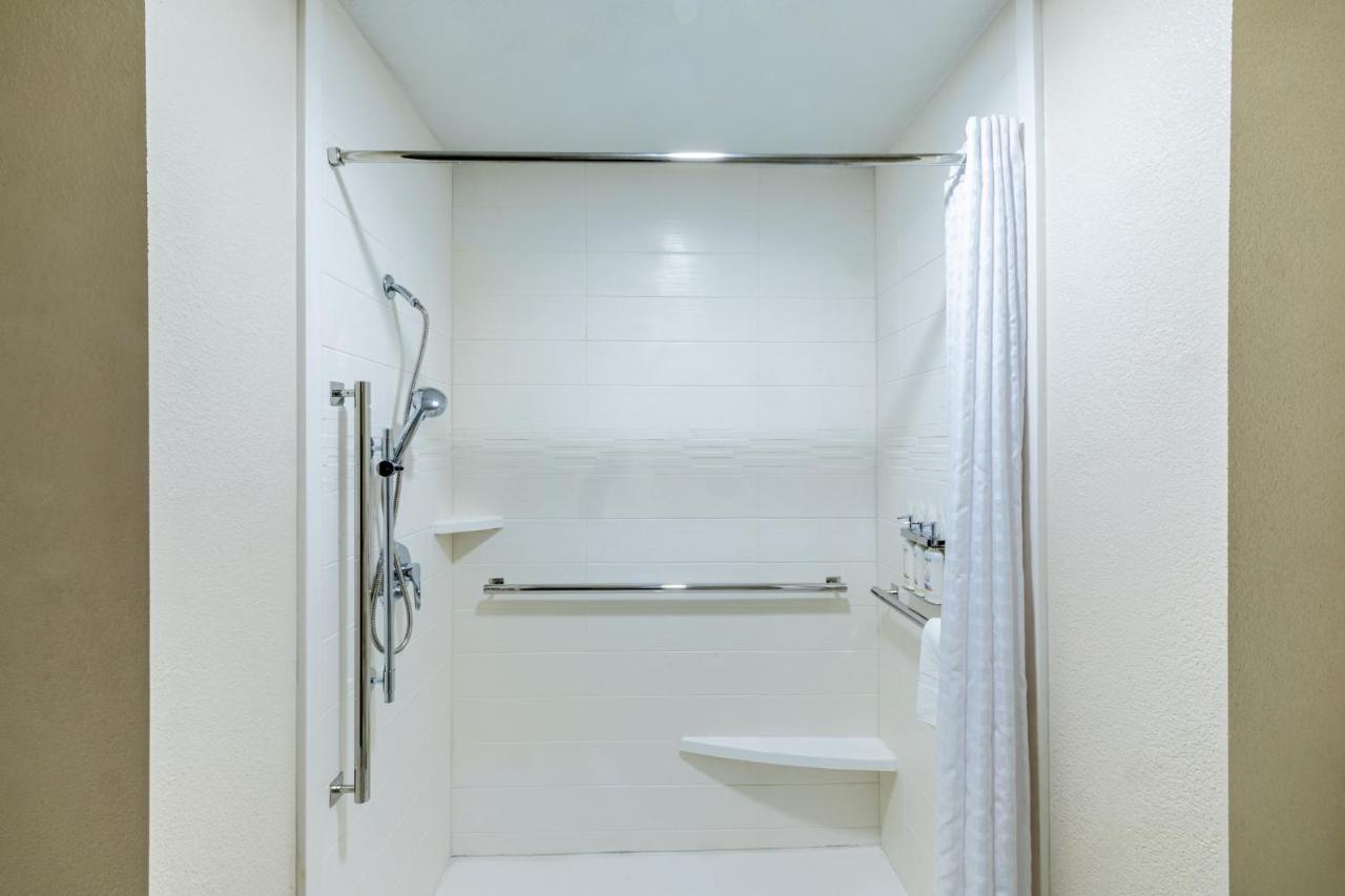 Queen Studio Suite with Accessible Tub - Non-Smoking at Candlewood Suites Wichita Northwest by IHG