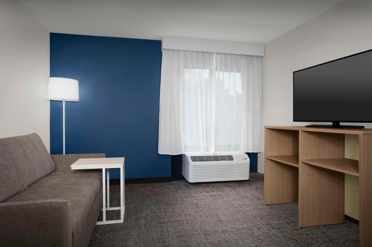  | Comfort Inn And Suites Airport