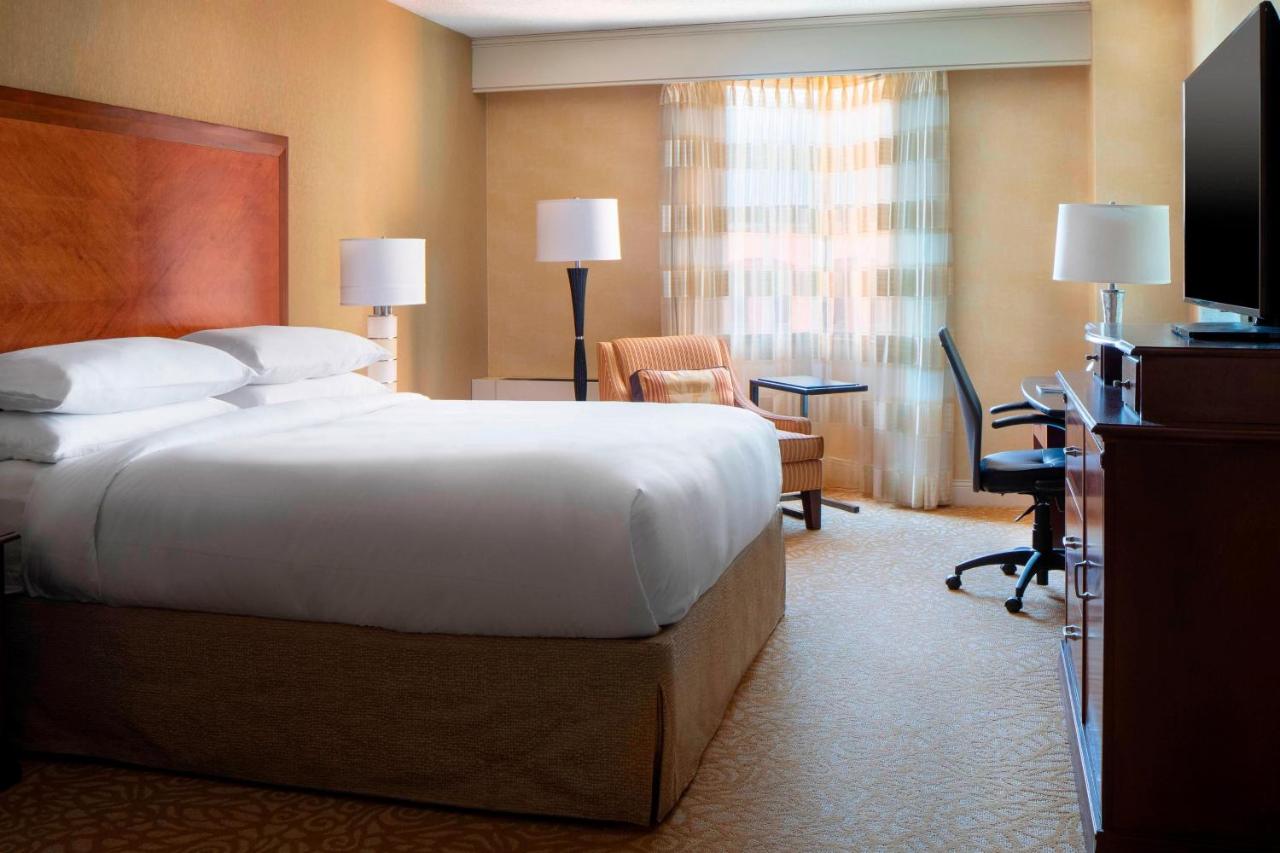 Executive King or Double Room at The Lincoln Marriott Cornhusker Hotel
