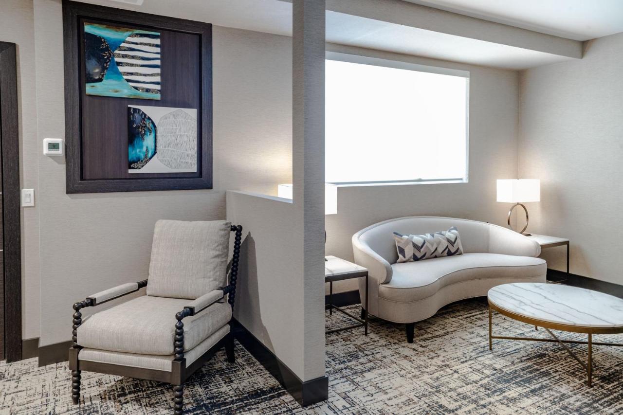 Penthouse King Suite at SpringHill Suites by Marriott Chicago Chinatown