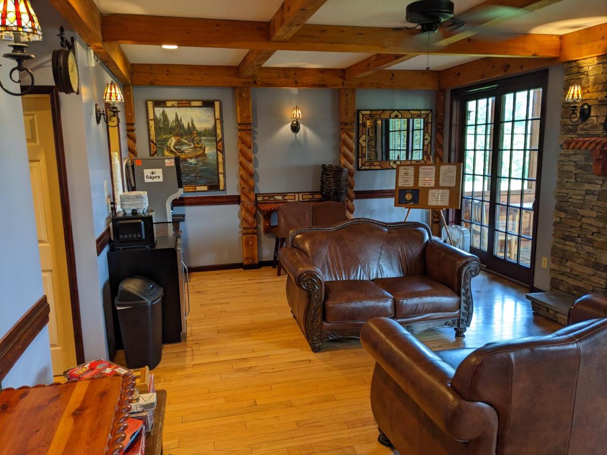 | August Lodge Cooperstown
