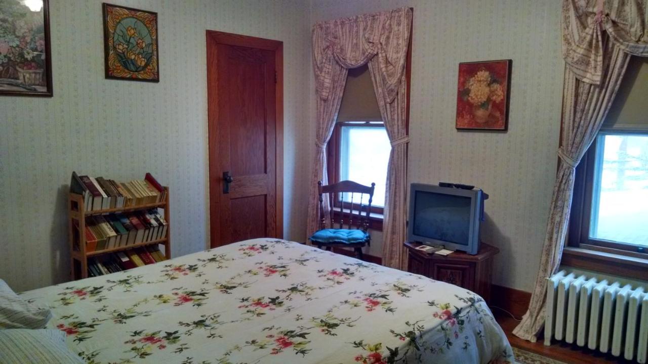 | Fish & Loaves Bed and Breakfast