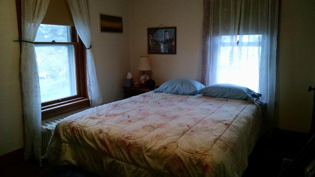 | Fish & Loaves Bed and Breakfast
