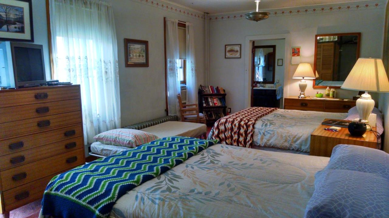 | Fish & Loaves Bed and Breakfast