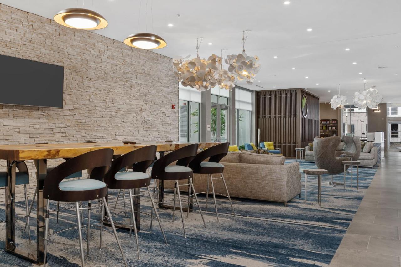  | Element Hampton Peninsula Town Center