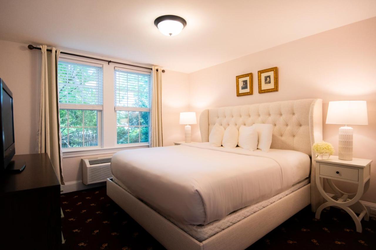 | Bar Harbor Manor