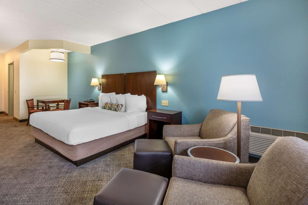 King Room at Best Western Port Clinton