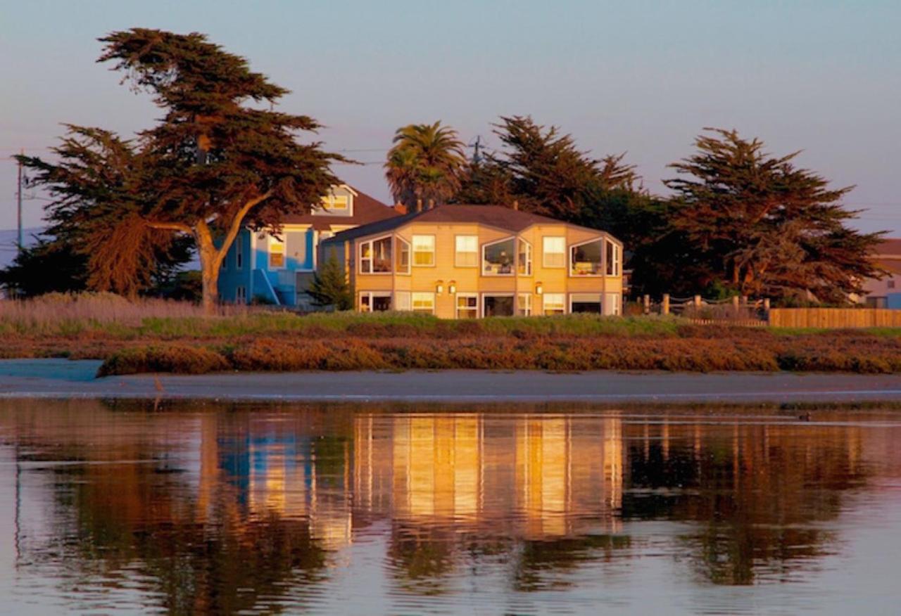 | Captain's Inn at Moss Landing