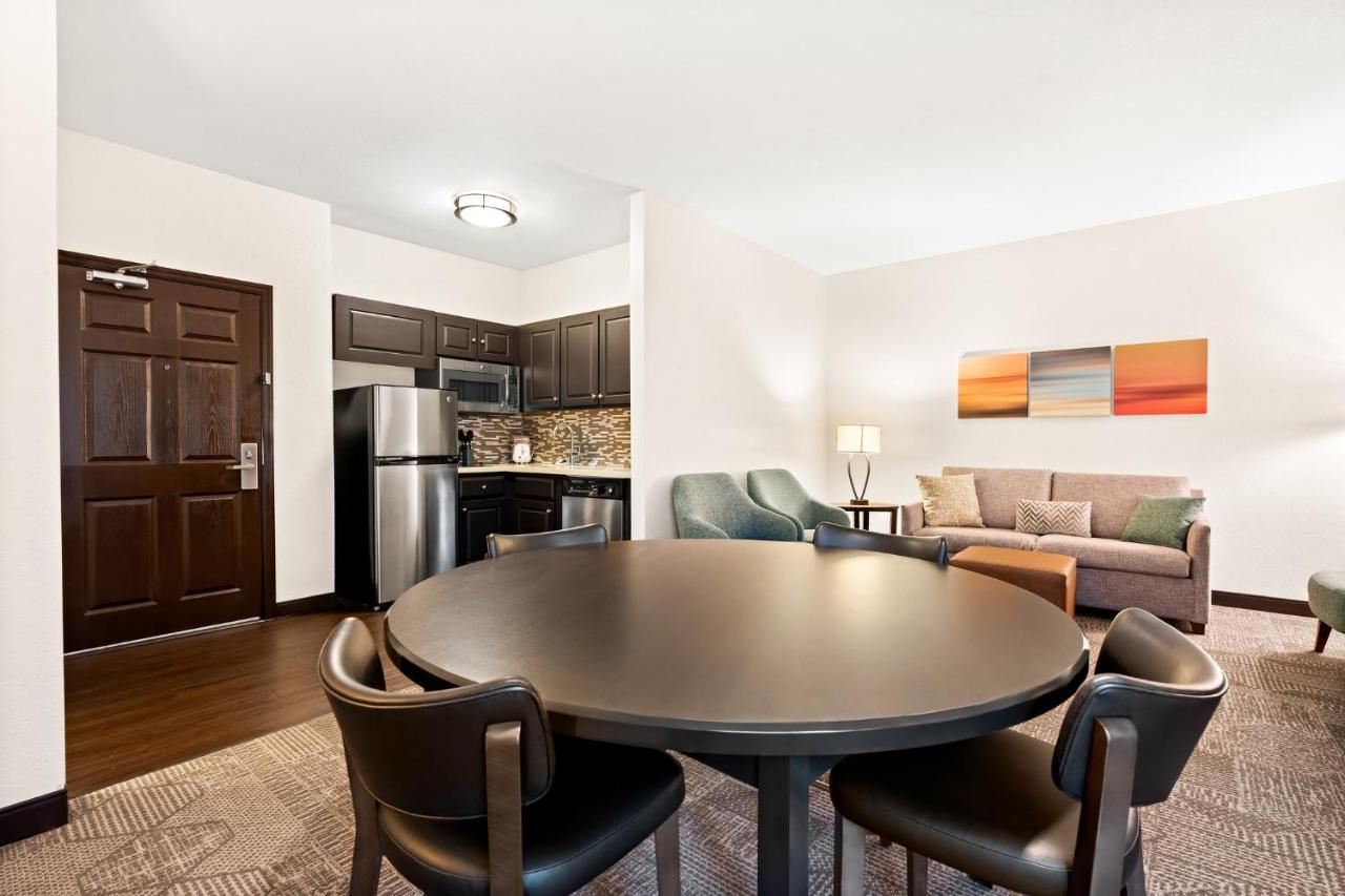 | Staybridge Suites - Cincinnati North, an IHG Hotel