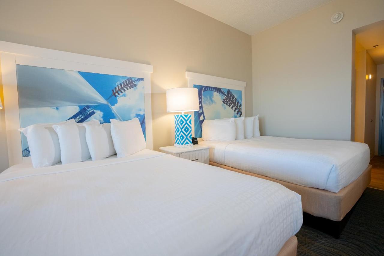Superior Queen Room with Two Queen Beds at Cedar Point's Hotel Breakers