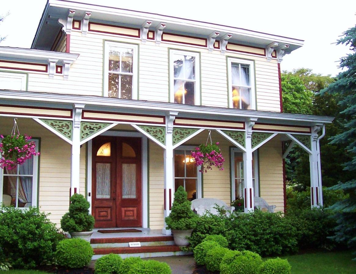 | Arbor View House Bed and Breakfast